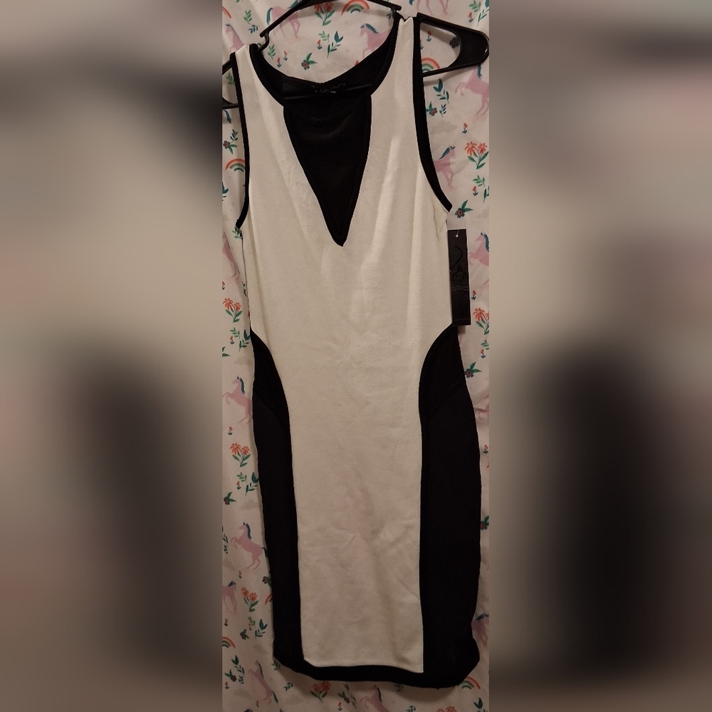 NWT Baby Phat Black & White Bodycon Form Fitting Party Club Midi Dress SZ L